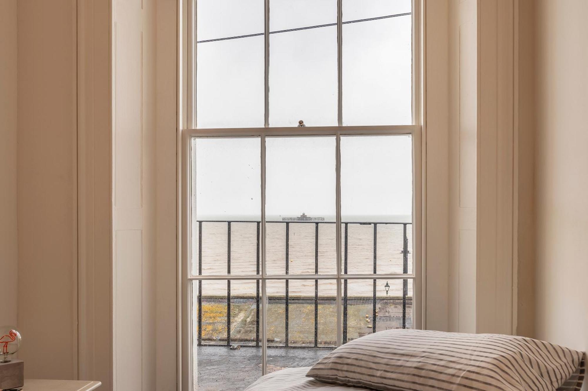 Seaside Serenity: Stylish Sea View Apartments In خليج هيرن المظهر الخارجي الصورة