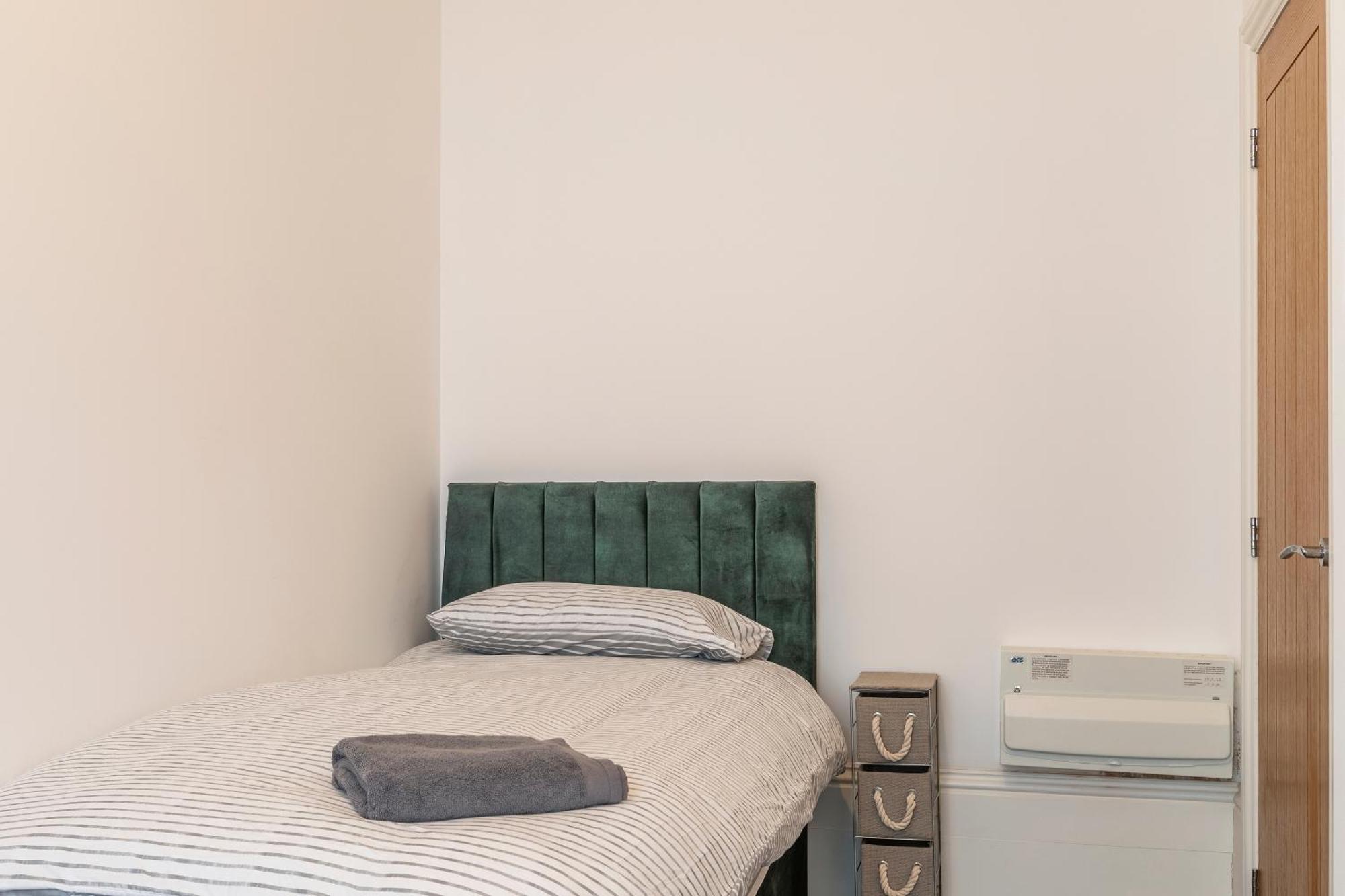 Seaside Serenity: Stylish Sea View Apartments In خليج هيرن المظهر الخارجي الصورة
