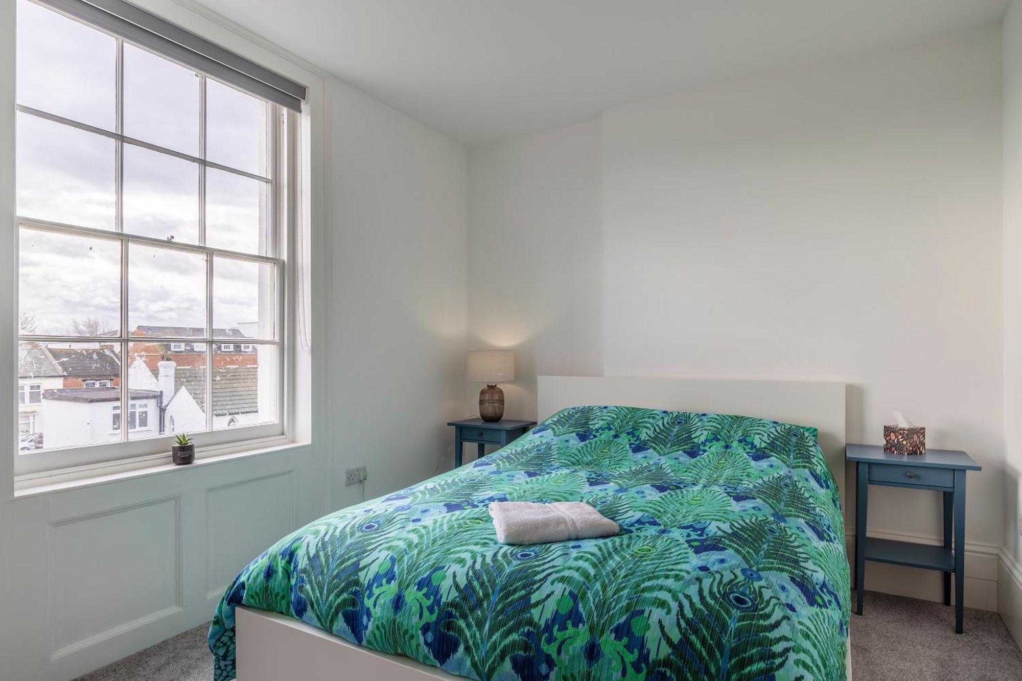 Seaside Serenity: Stylish Sea View Apartments In خليج هيرن المظهر الخارجي الصورة